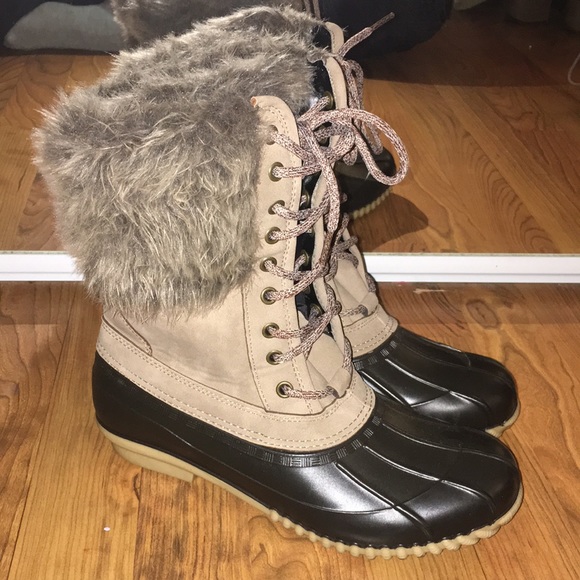 rue 21 duck boots